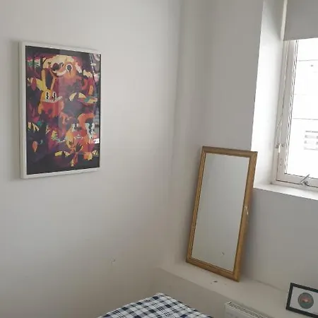 Cozy 1 Bedroom Apartment In Oslo Centrum Exterior photo